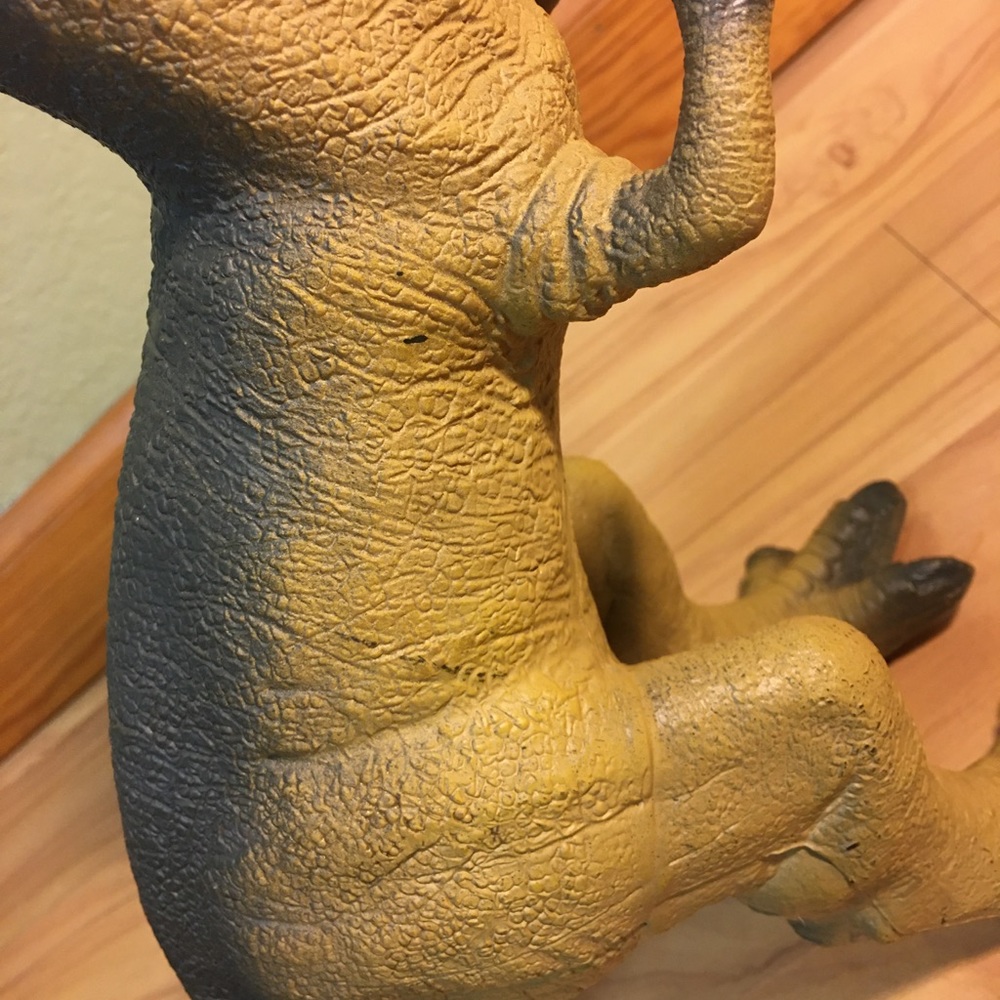 Tyrannosaurus Rex Dinosaur Figure - Picture 7 of 13